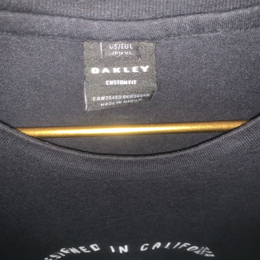 Oakley sunglasses double-sided graphic T-shirt - Picture 4 of 5